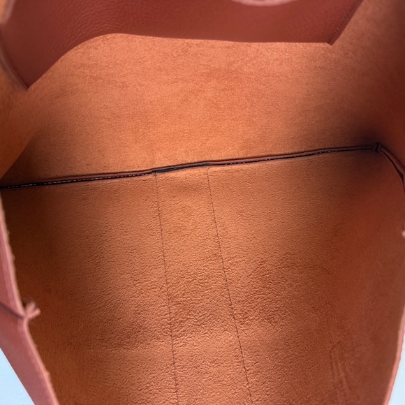 Vince Camuto Tote Bag - Picture 8 of 10